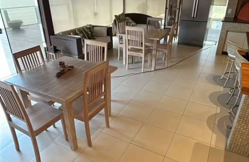 Barra da Lagoa House | Oka da Lagoa - Bali House - Luxury Chalet in Lagoa