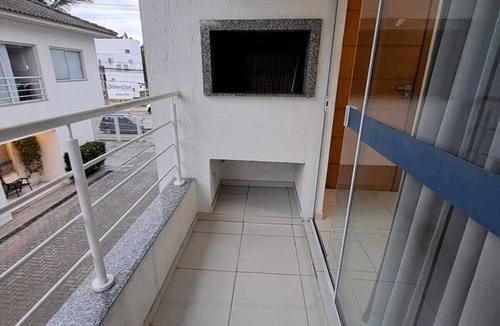Ingleses Centro Apartment | One bedroom apartment on Ingleses beach