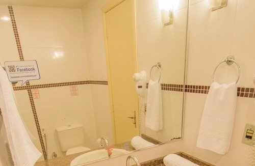 Foz do Iguacu City Centre Hotel | One Unit w/Double Bed | Breakfast Included | Near Waterfalls