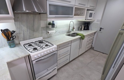 Palermo Condo | Owners Featured on HGTV - Spacious Palermo Soho Loft-Close to All!