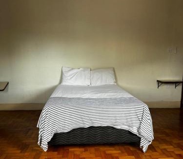 Congonhas Hostel | Oxx Quarto Terra
