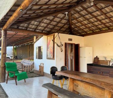 Periquito House | Pé na Água