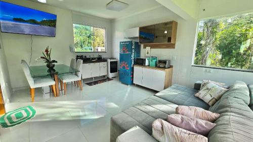Ubatumirim House | Pacífico Sul Suítes