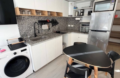 Villa Crespo Apartment | Palermo Portẽnito: A Cosmopolitan Nomad Oasis