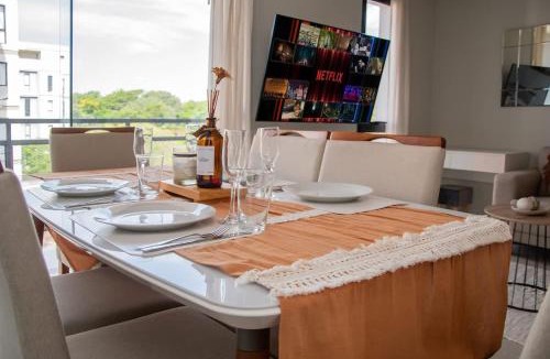 Luque Apartment | Panoramic City Escape 3-BRSerenity