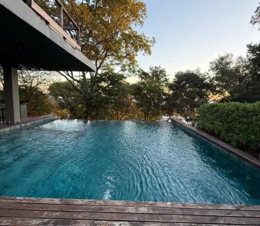 San Bernardino House | Paraíso del Anfiteatro