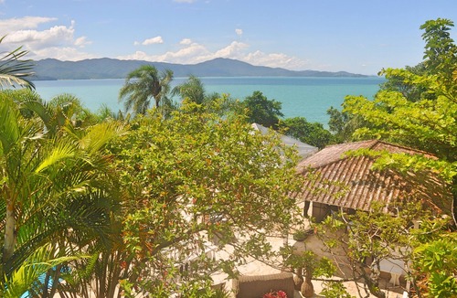 Daniela Villa | Paradisiacal & Spacious Seafront Villa -6 Bedrooms Private Pool and Beach Access