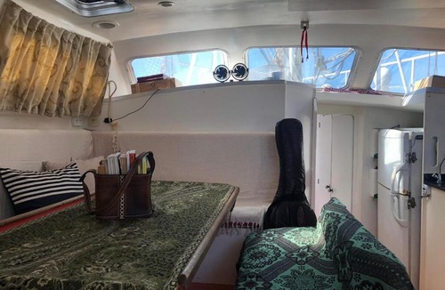 Mambucaba Boat Rental | Passeio diurno e hospedagem de Veleiro Maverick