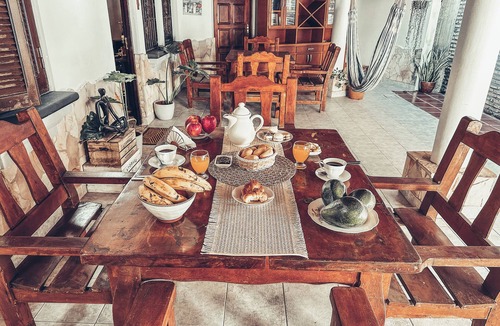 Asuncion House | Peace 5 minutes from Shopping del sol, bohemian and modern house.