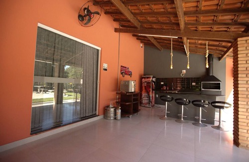 Franca House | Piscina e muito lazer em linda Chácara, Franca/SP