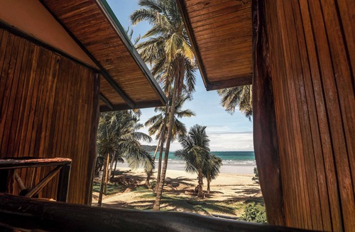 Samara Apartment | Poolside Unit at Beachfront Hotel