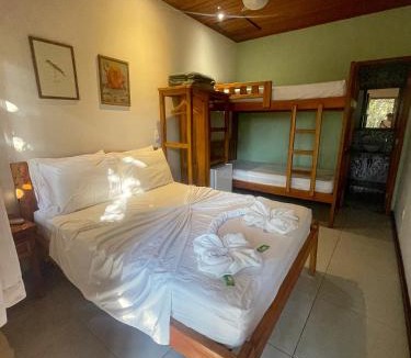 Vila do Abraao Hotel | Pousada Albatroz
