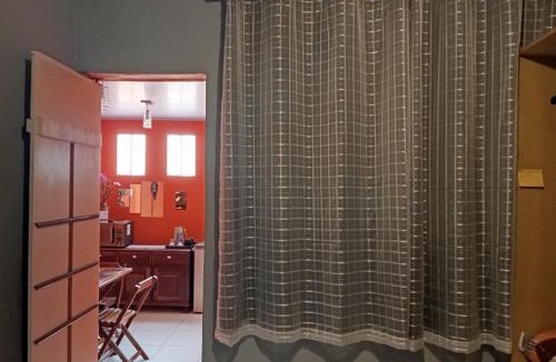 Novo Santa Cecilia House | Pousada Angatu, microcasa em BH