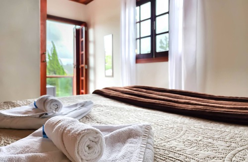 Campos do Jordao Hotel | Pousada Araucária Village