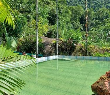 Paraty House | Pousada bar quintal da roça em Paraty RJ Fábio