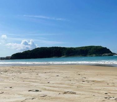 Pero Hostel | Pousada Bellmar Peró - Praia e Comércio 8 min andando