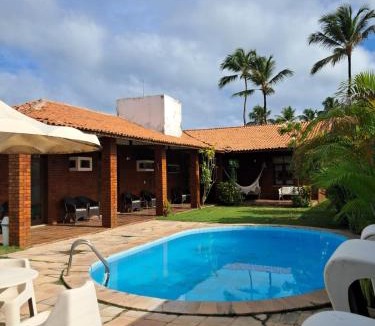 Colonia de Pescadores Hotel | Pousada Brisa do Oceano Cumbuco - Quartos privativos e acomodações compartilhadas