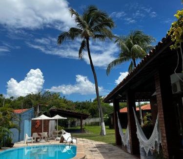 Colonia de Pescadores Hotel | Pousada Brisa do Oceano Cumbuco - Quartos privativos e acomodações compartilhadas