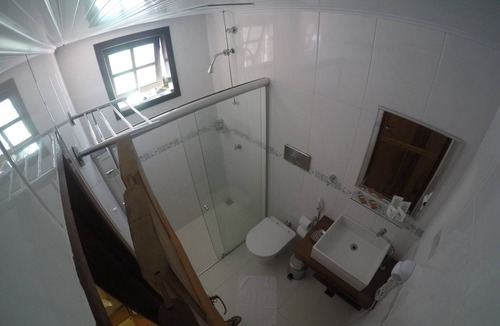 Vila do Abraao Hotel | Pousada Caúca