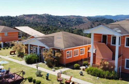 Campos do Jordao Hotel | Pousada Caminhos da Vila Chantal