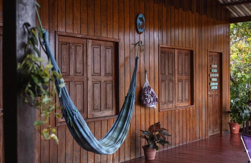 Iranduba House | Pousada Cantinho da Ioiô