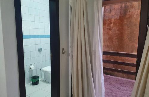 Praia Grande Hotel | Pousada Casa Aratuca - 200mt da praia