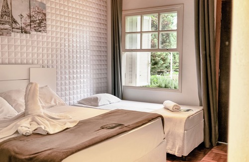 Vila Inglesa Hotel | Pousada Casa de Campos Capivari by Concavus