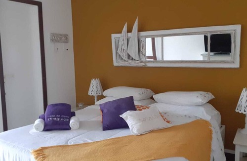 Bonfim Hotel | Pousada Casa do Bicho Preguiça - 8 rooms ideal for groups and families.