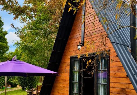 Loteamento Jardim Veu da Noiva Hotel | Pousada Casa Mantiqueira - Próxima ao Capivarí e opções de Hidromassagem