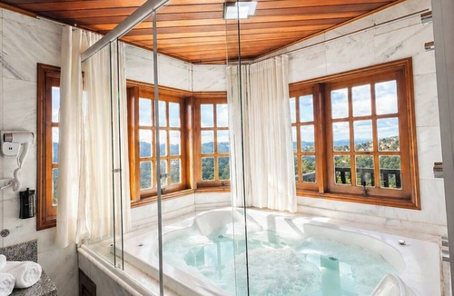 Vila Everest Hotel | Pousada Chateau Elegance