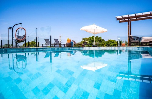 Joaquim Messias House | Pousada com piscina, jacuzzi e com vista em Capitólio - Casa Decore