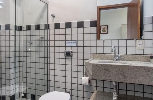 Bombas Hotel | Pousada Cores do Mar | Conforto com Piscina em Bombinhas