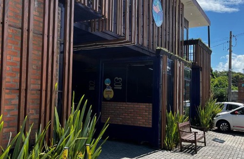 Praia da Armacao do Itapocoroi Hotel | Pousada Costa Container
