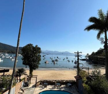 Vila do Abraao Hotel | Pousada do Canto