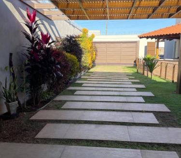 Jaboticabal House | Pousada e Edícula