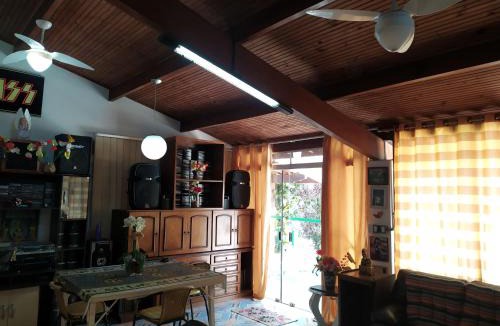 Vila Gardenia House | Pousada, Flat, Apartamento Mobiliado de 70 m2 de Área com Piscina e o máximo conforto
