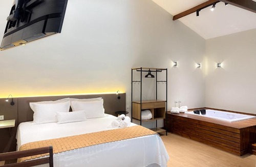 Sao Bento do Sapucai Hotel | Pousada Flor de Ipe