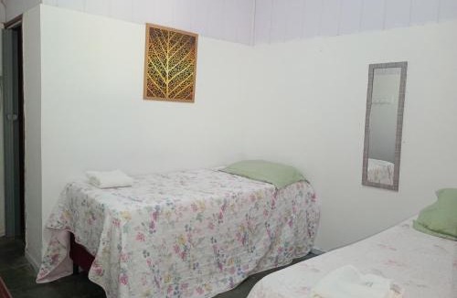 Ilha Grande Hostel | Pousada Floresta verde suítes