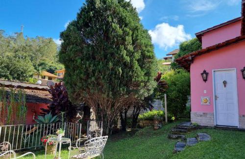 Sao Pedro da Serra Hotel | Pousada Lírio do Campo