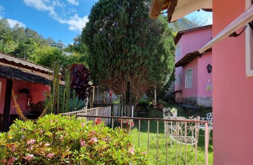 Sao Pedro da Serra Hotel | Pousada Lírio do Campo