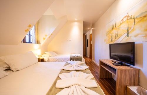 Vila Inglesa Hotel | Pousada La Toscana Campos do Jordão