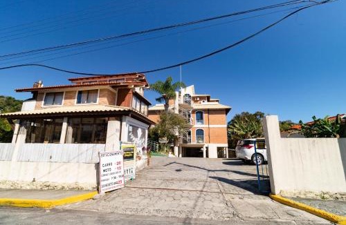 Armacao Hotel | Pousada Maré de Lua