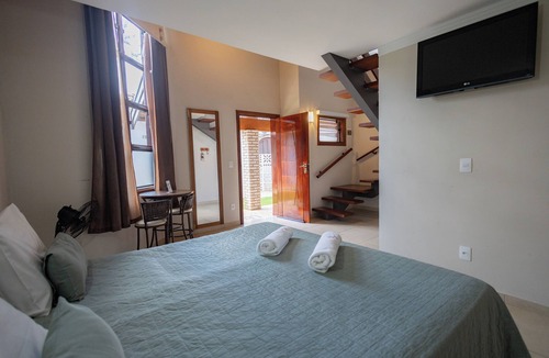 Aguas de Lindoia Hotel | Pousada Nefelibatas