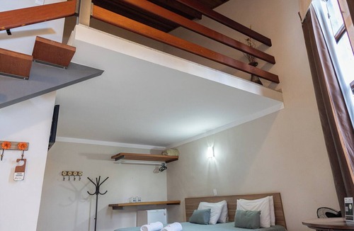 Aguas de Lindoia Hotel | Pousada Nefelibatas