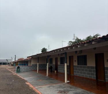 Santa Cruz Do Rio Pardo Hotel | Pousada Os Galeguinhos