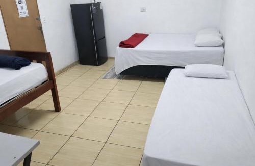 Cuiaba House | Pousada RC Q3