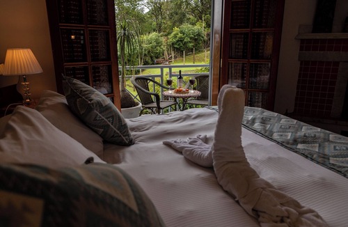 Campos do Jordao Hotel | Pousada Villa Montserrat