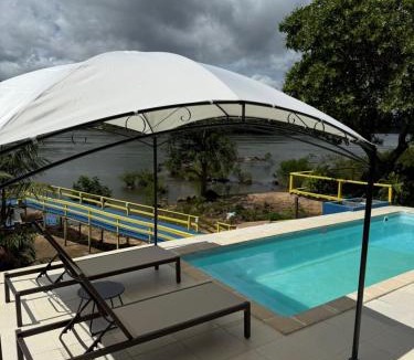 Vitoria do Xingu Hotel | Pousada Xingu Araras