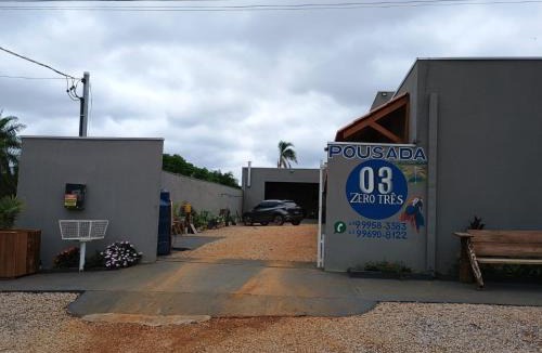 Cuiaba House | Pousada Zero Três - 03