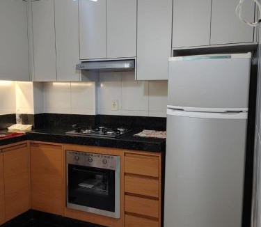 Centro Apartment | Próximo a praia das castanheiras, internet, cooler, cadeiras de praia,roupas de cama e banho